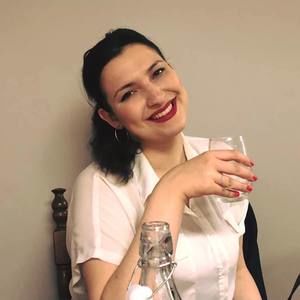 Meet your Posher, Mikaela